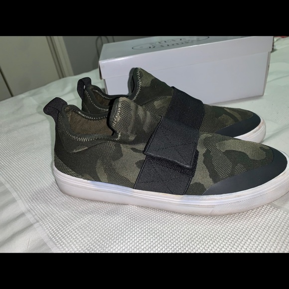 Steve Madden camp athletic shoe - Picture 3 of 4